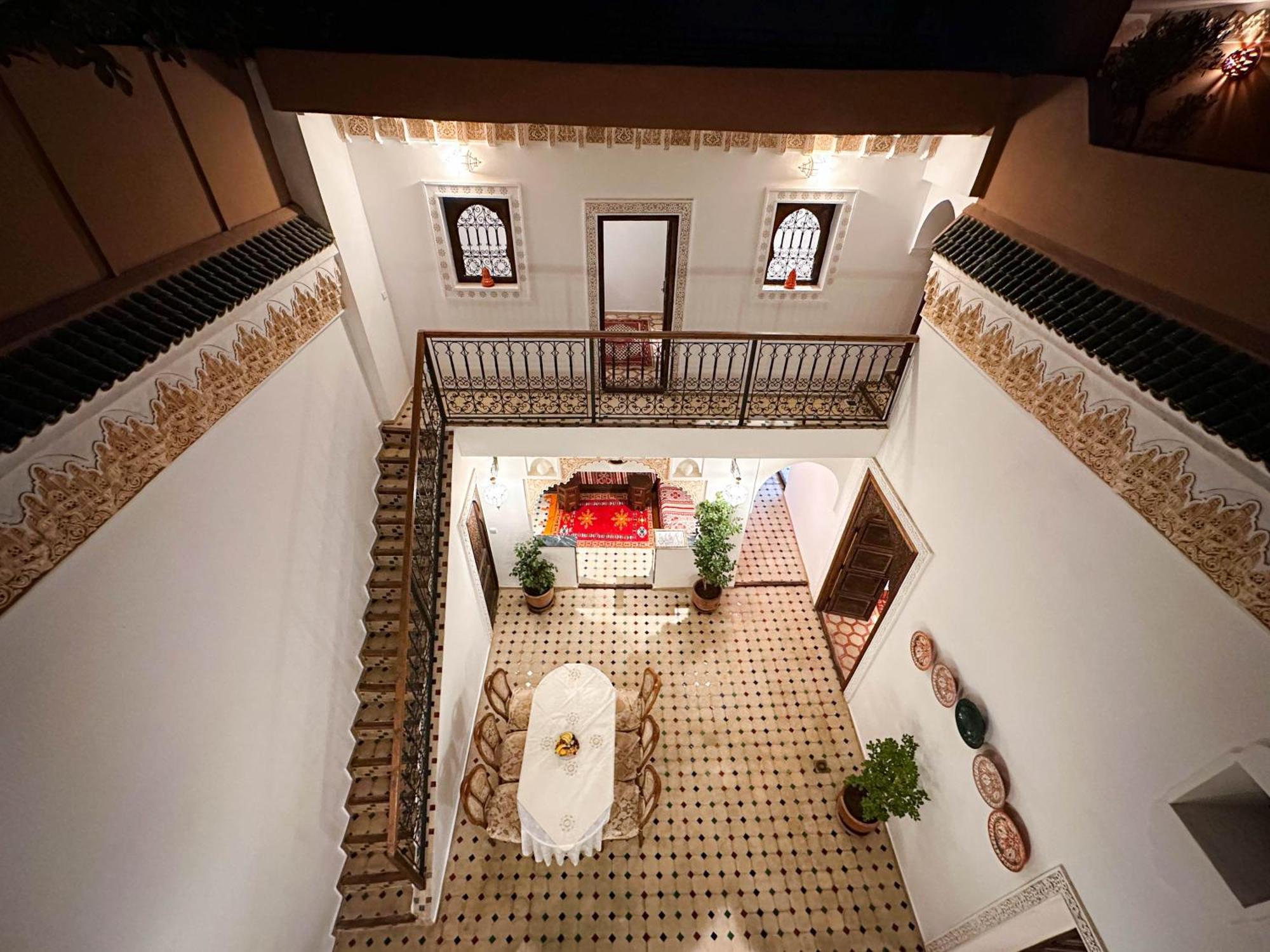 M Azbetz Gasthof Marrakesch
