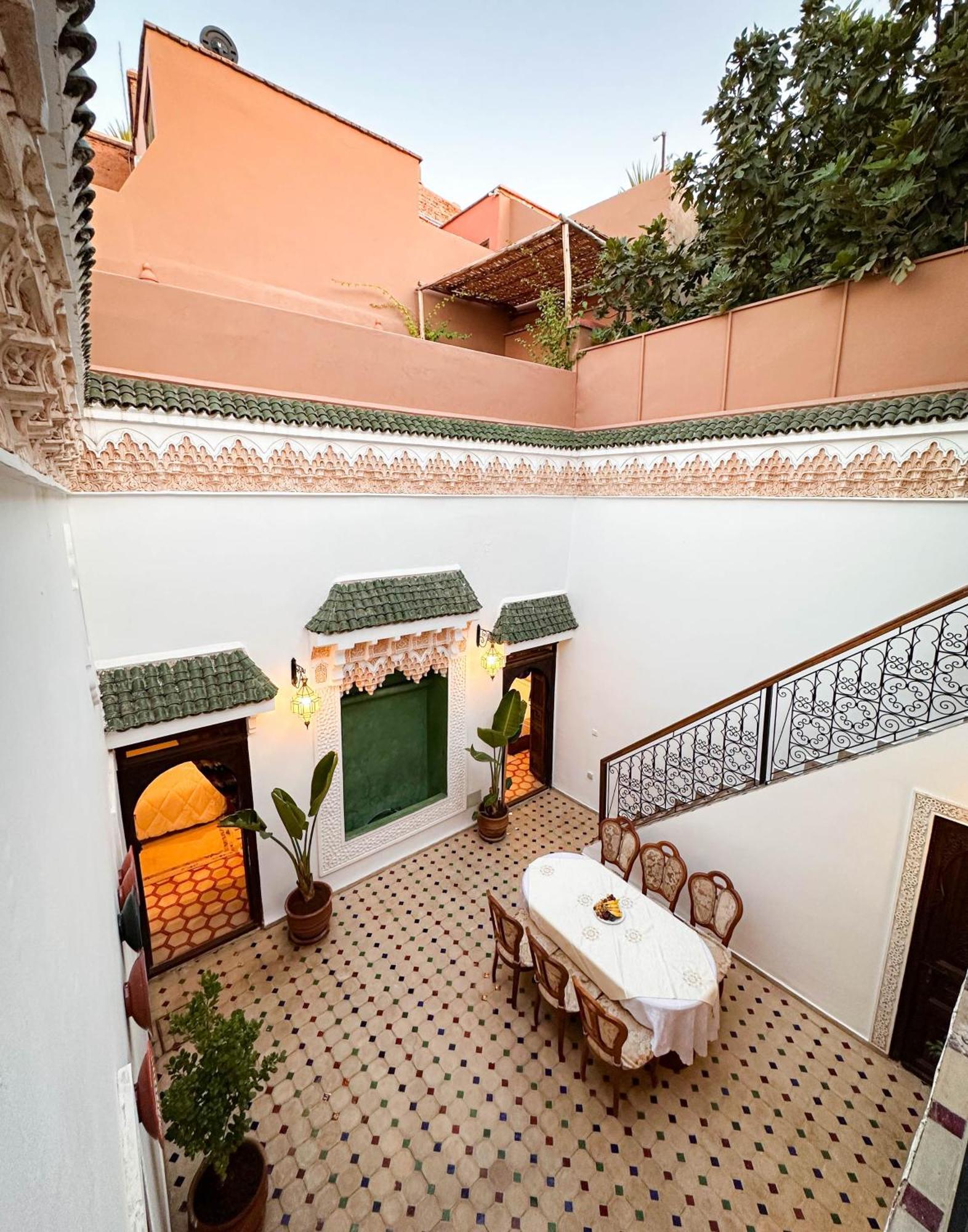 M Azbetz Marrakesch