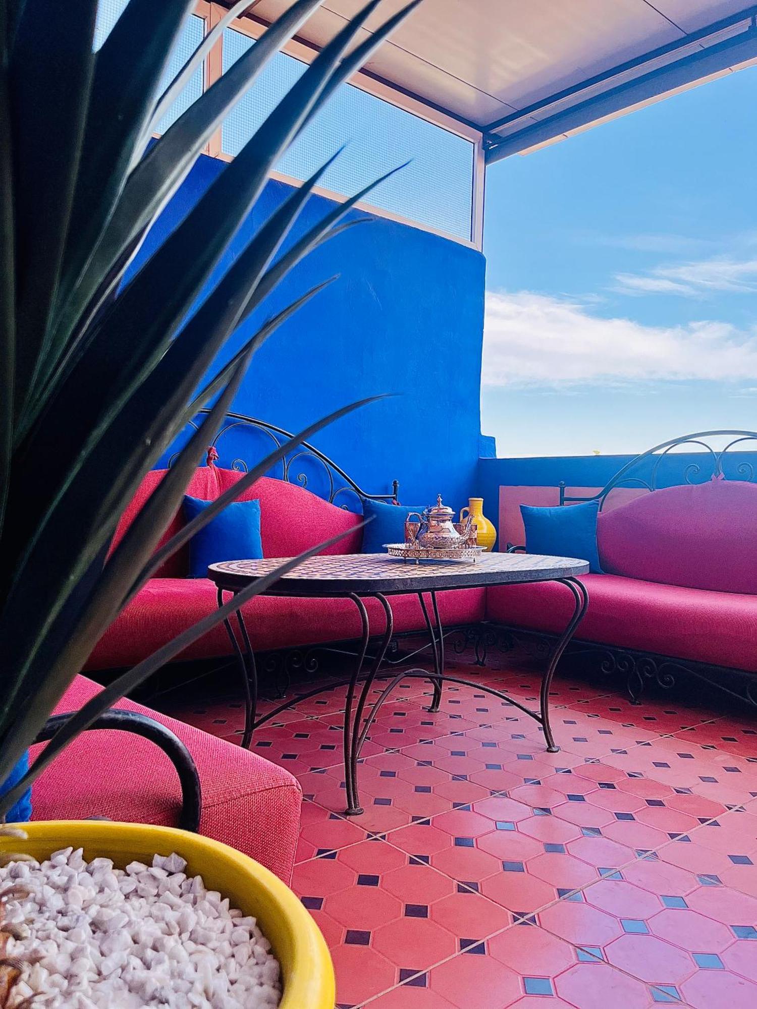 Apartment With Ac And A Nice Private Terrace Appartement Climatise Avec Une Jolie Terrasse Privee