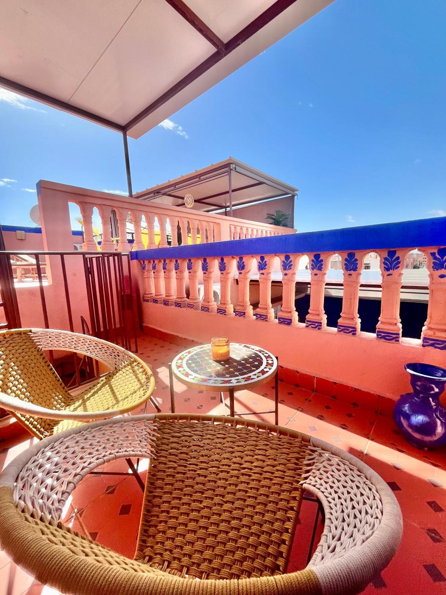 Apartment With Ac, Patio And Rooftop Appartement Climatise Avec Patio Et Toit Terrasse Appartement Marrakesh