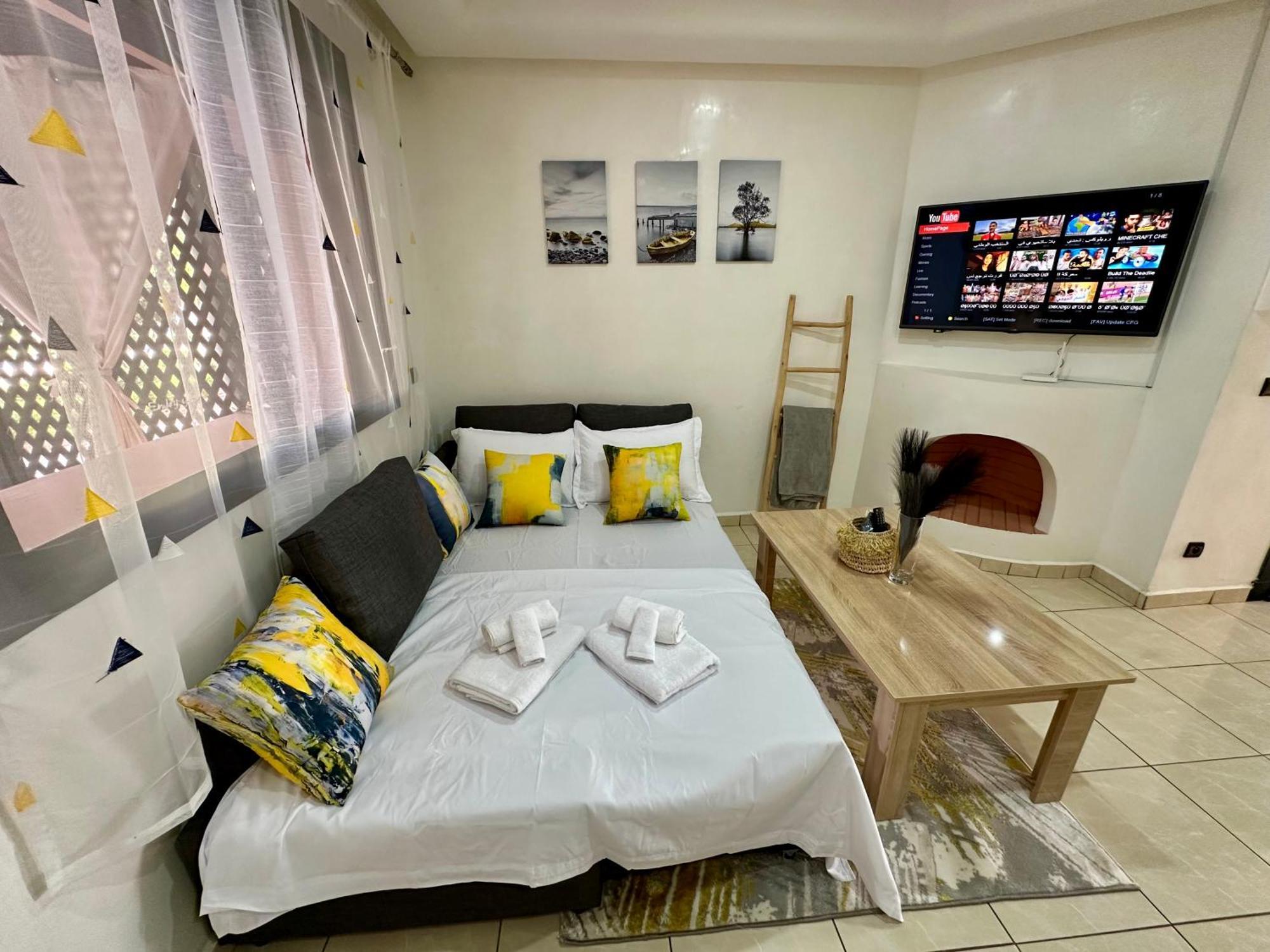 Appartamento Oasis De Detente Avec Terrasse Et Vue Sur Piscine Marrakesh