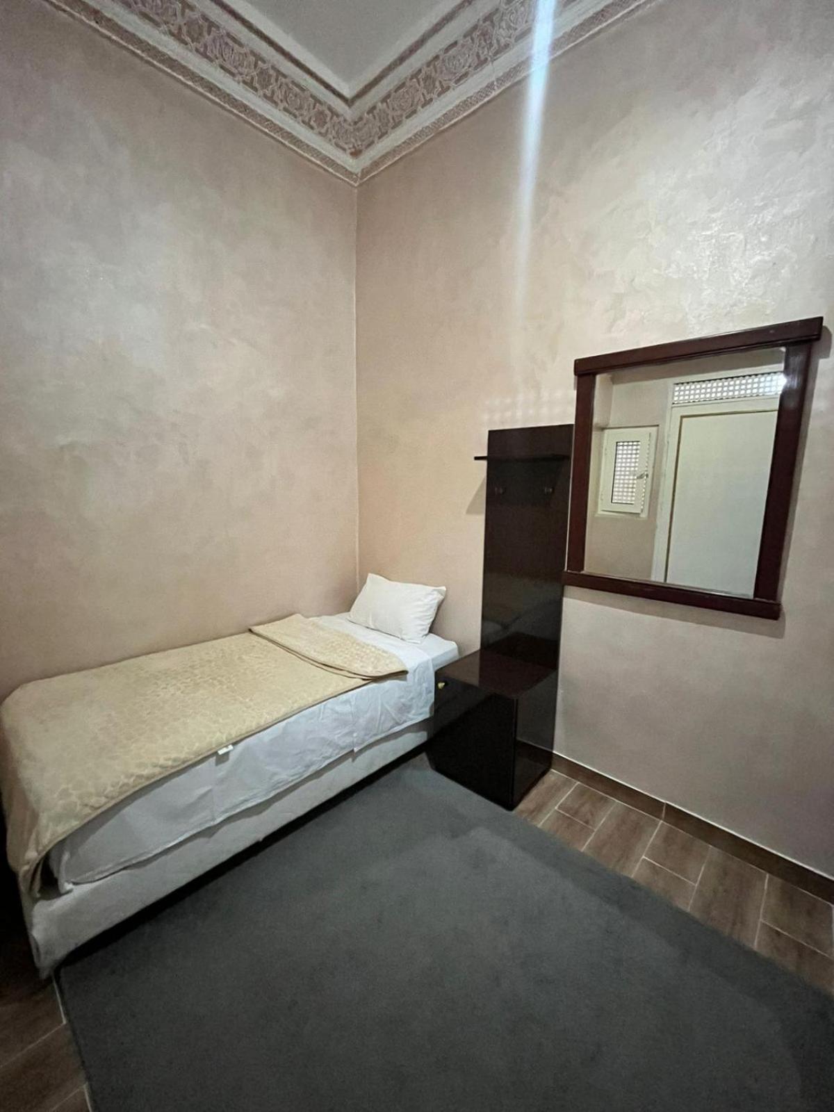 052 Hotel