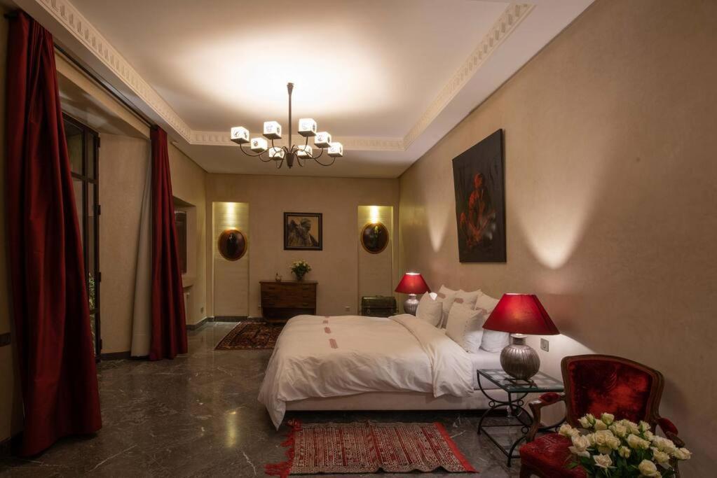 Villa Exceptional On 10,000 Meter Square With Heated Pool Marrakesh