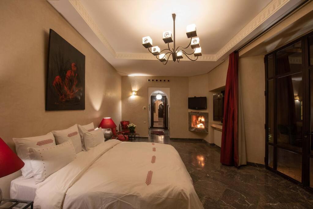 Exceptional On 10,000 Meter Square With Heated Pool Villa *