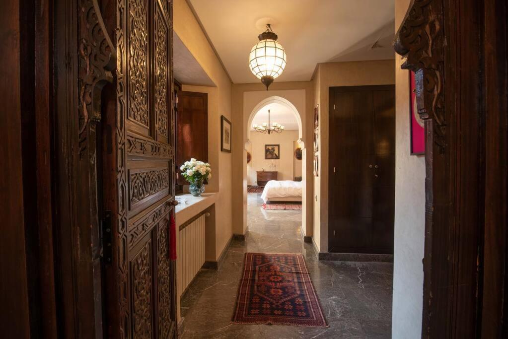 Exceptional On 10,000 Meter Square With Heated Pool