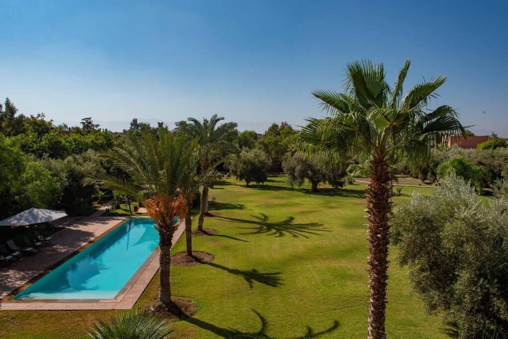 Villa Exceptional On 10,000 Meter Square With Heated Pool *