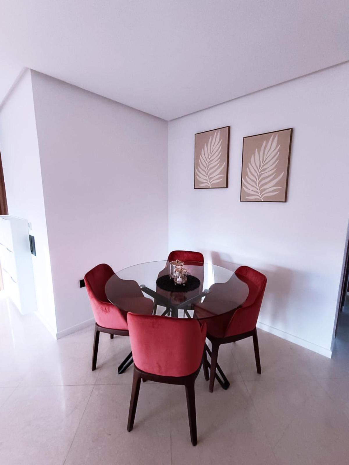 Appartement Les 3 Collines - Grand Appart Moderne A Gueliz Avec Vue Et Confort Premium