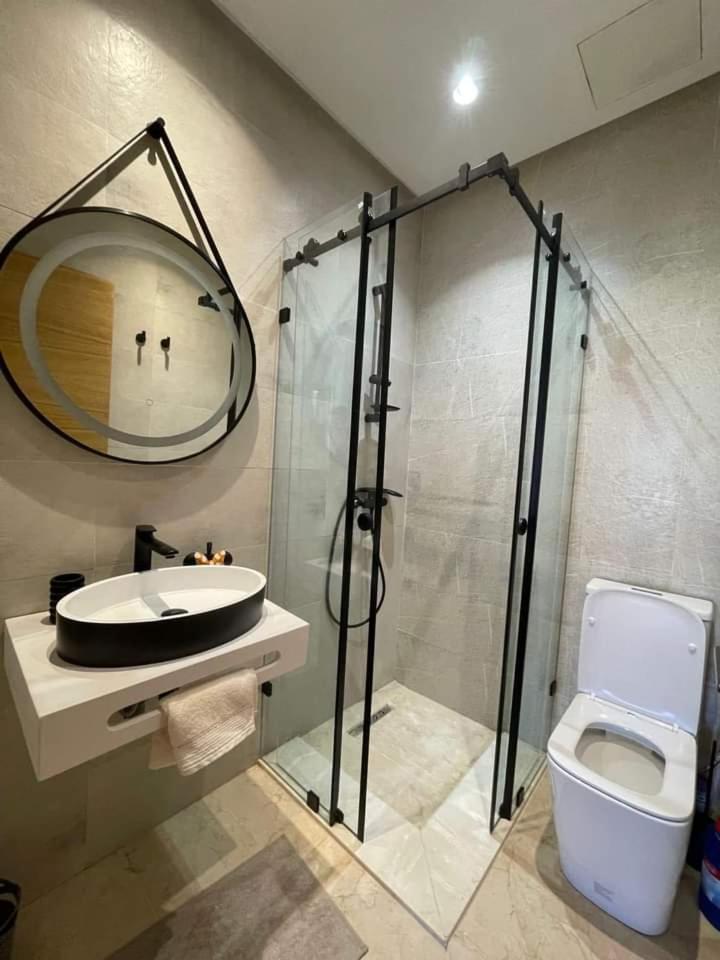 Appartement Confortable Vue Jardins Et Piscine *