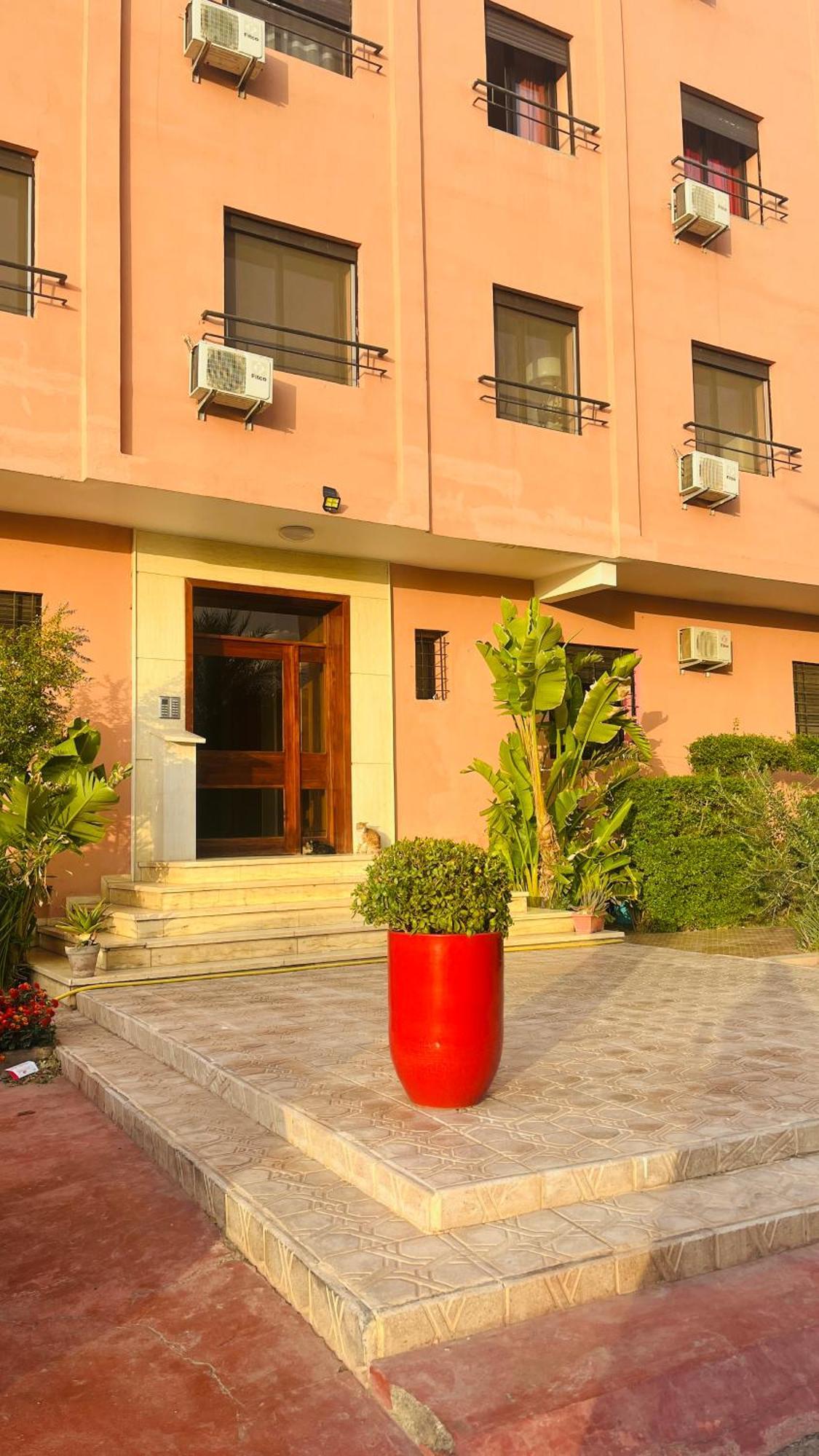 Appartement Etoile Rouge *