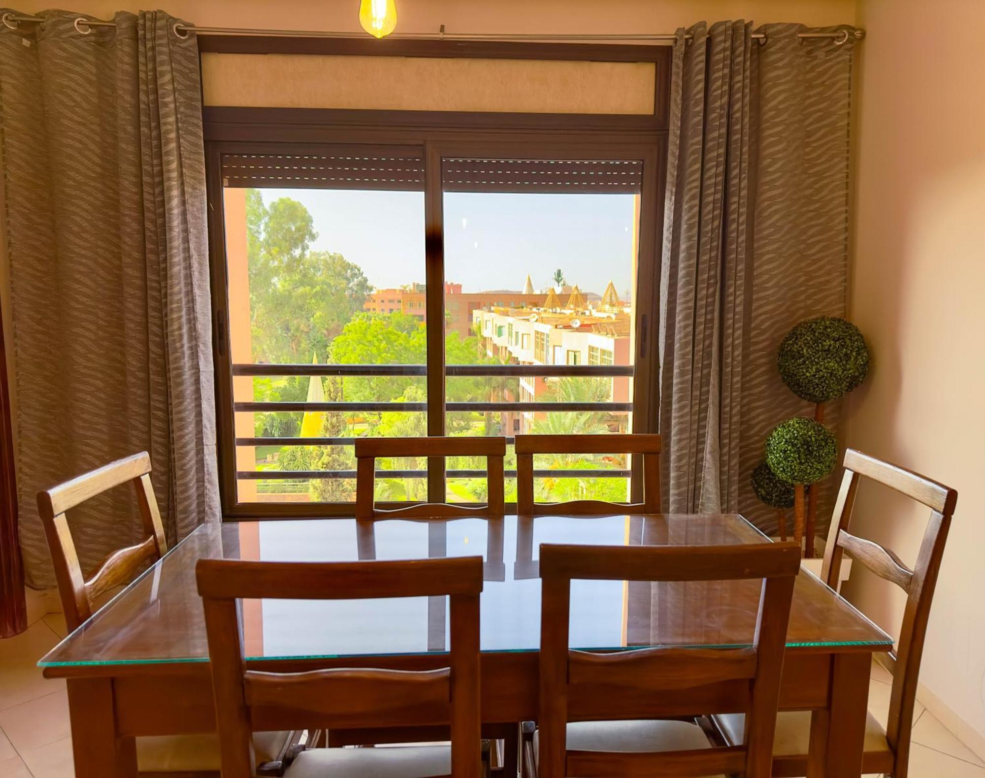 Localisation, Neuf, Piscine Et Vue Balcon Apartamento Marrakesh