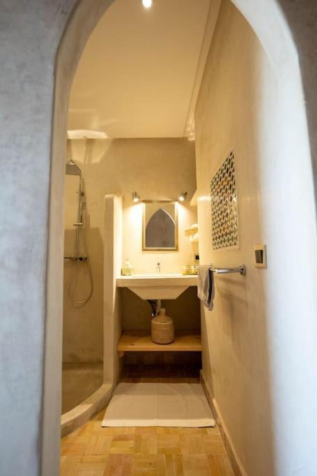 Villa Charmante Avec Piscine Privee A 10 Min Du Centre De Marrakech *