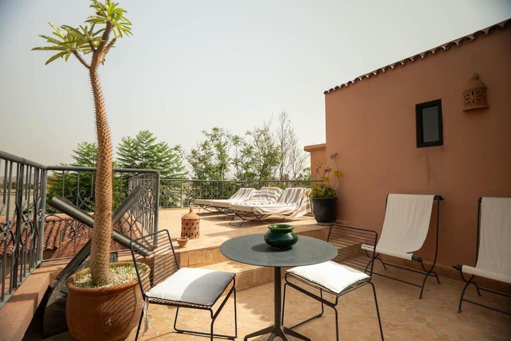 Charmante Avec Piscine Privee A 10 Min Du Centre De Marrakech Villa *