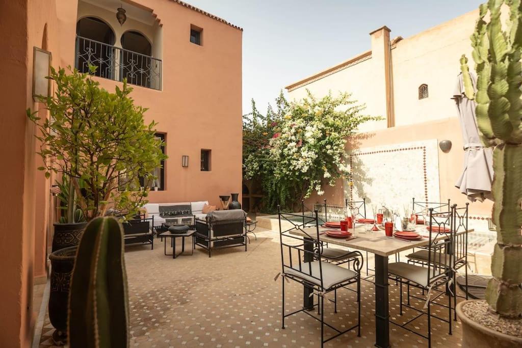 Charmante Avec Piscine Privee A 10 Min Du Centre De Marrakech Villa