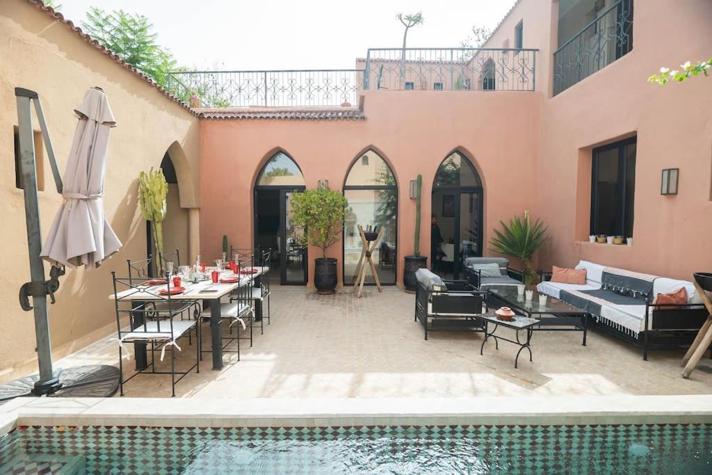 Charmante Avec Piscine Privee A 10 Min Du Centre De Marrakech Villa