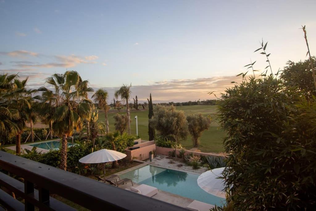 Villa Hm50 L En Front De Golf Piscine & Jacuzzi Marrakesh