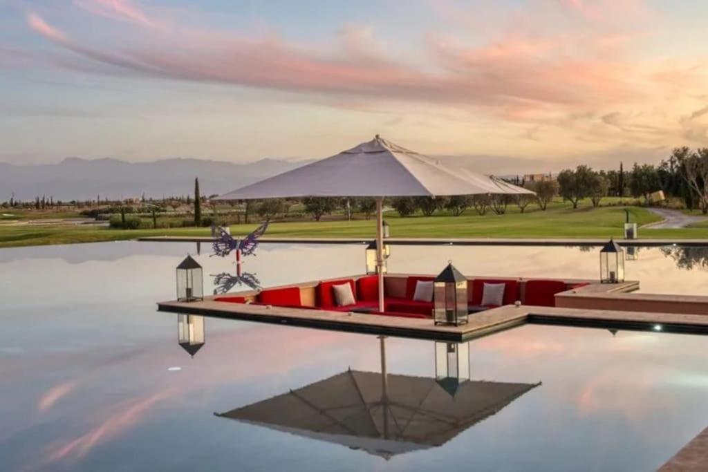 Villa Hm50 L En Front De Golf Piscine & Jacuzzi Marrakesh
