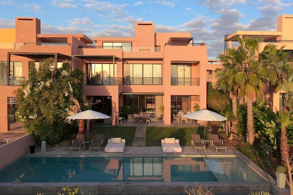 Villa Hm50 L En Front De Golf Piscine & Jacuzzi Marrakesh