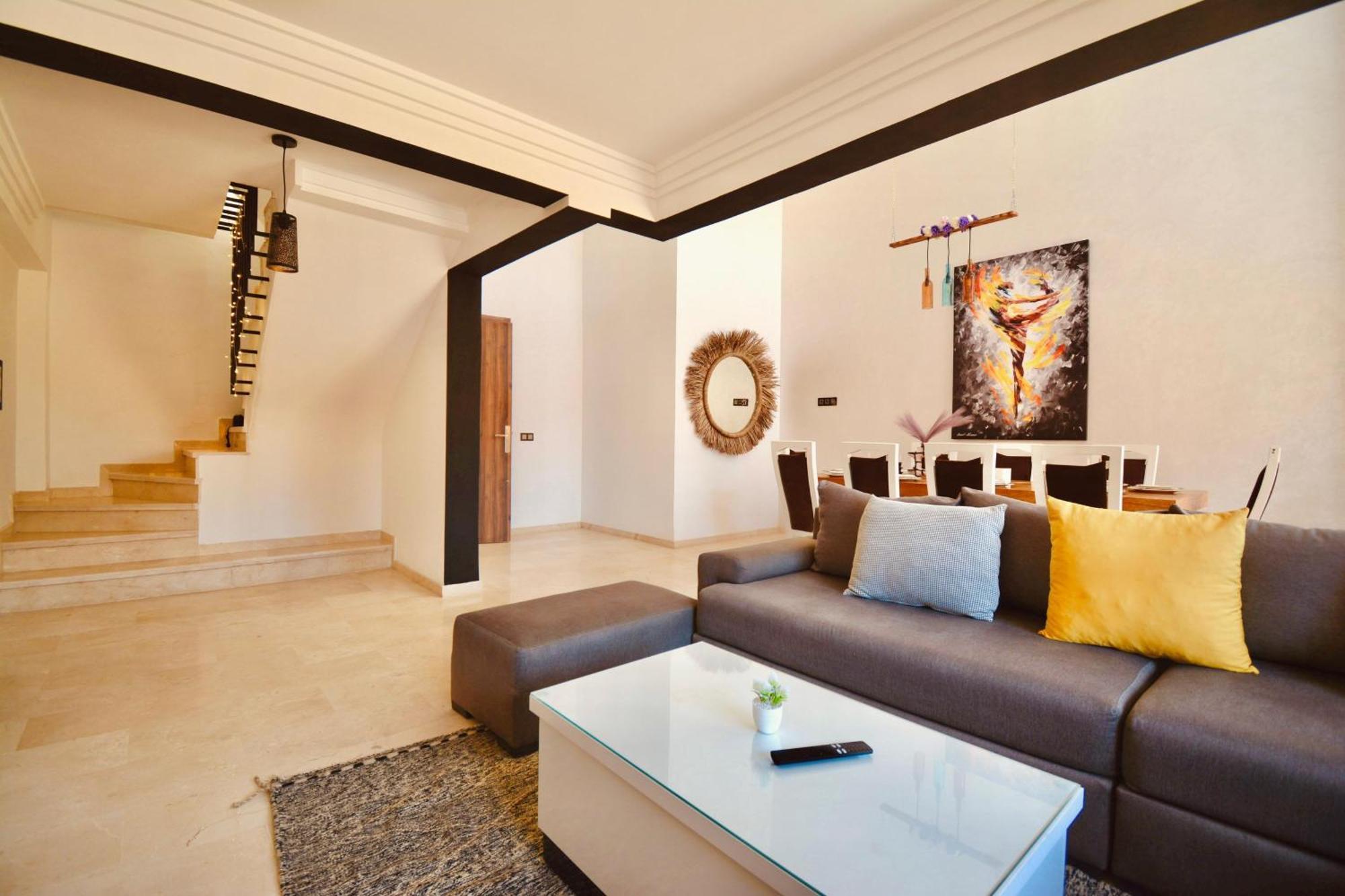 Apartment New Duplex- M Avenue , Swimming Pool , Fibre Optique Wifi , Parking , Gueliz Centre *