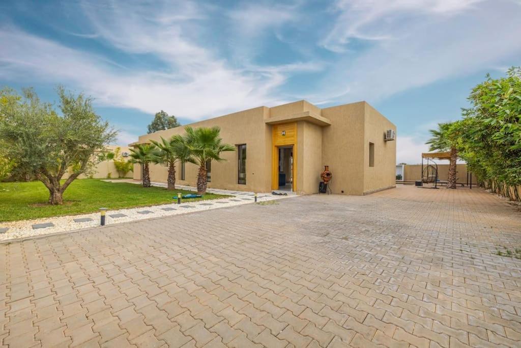 De Plain-pied Avec Piscine Chauffee A Marrakech