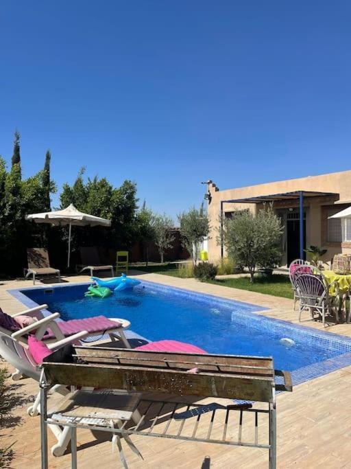 Privee 1 Marrakech Piscine Chauffee En Option Sans Vis-a-vis Pour Famille Et Couple Marie Uniquement Marrakesh