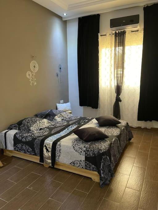 Privee 1 Marrakech Piscine Chauffee En Option Sans Vis-a-vis Pour Famille Et Couple Marie Uniquement Marrakesh