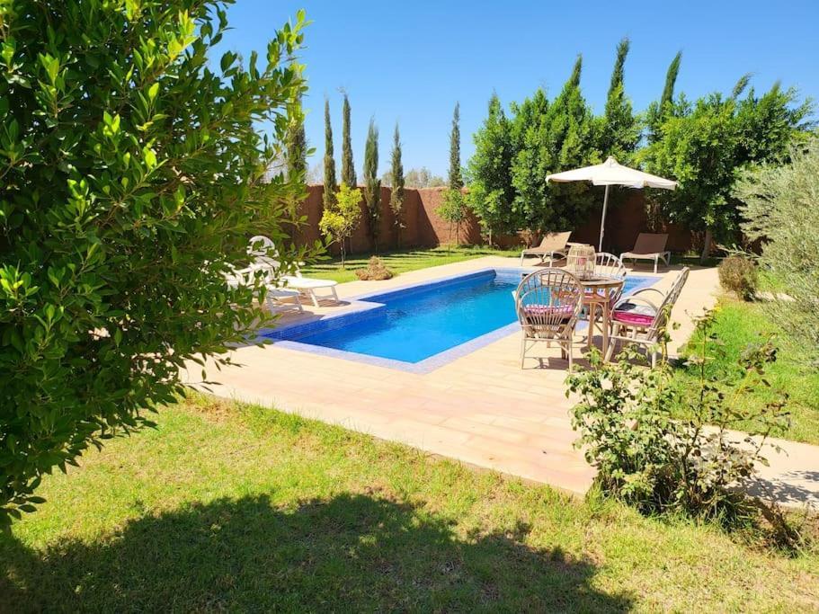 Privee 1 Marrakech Piscine Chauffee En Option Sans Vis-a-vis Pour Famille Et Couple Marie Uniquement Marrakesh