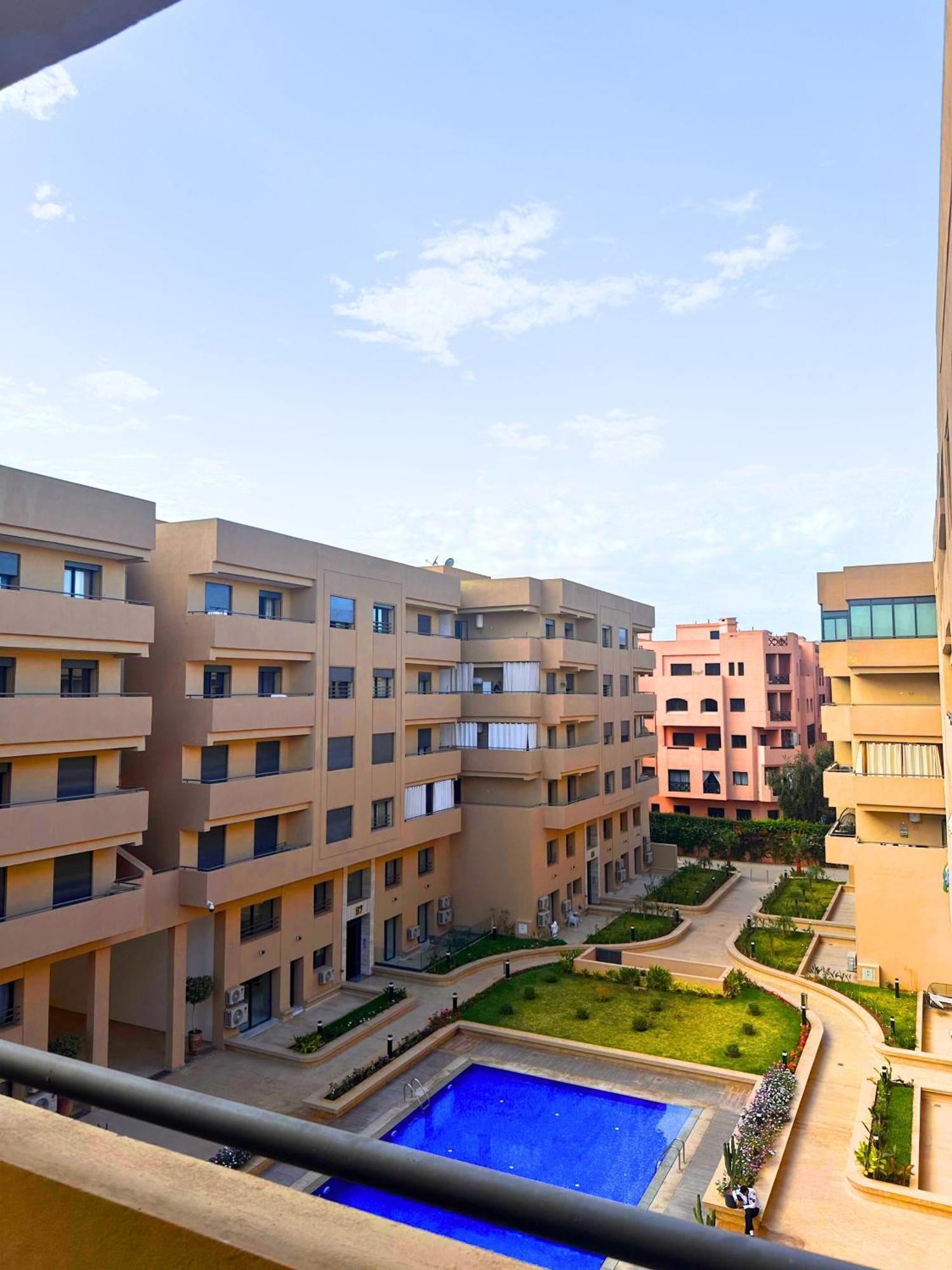 Apartamento La Palmeraie Luxueux Avec Piscine Et Parking *