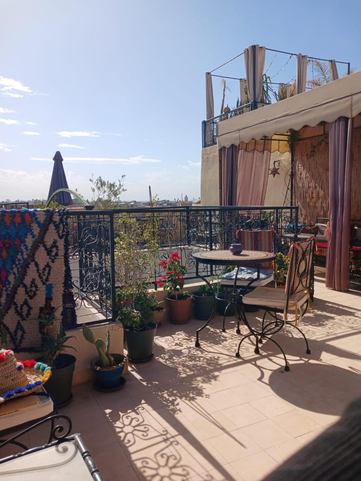 Dantella Riad 3*