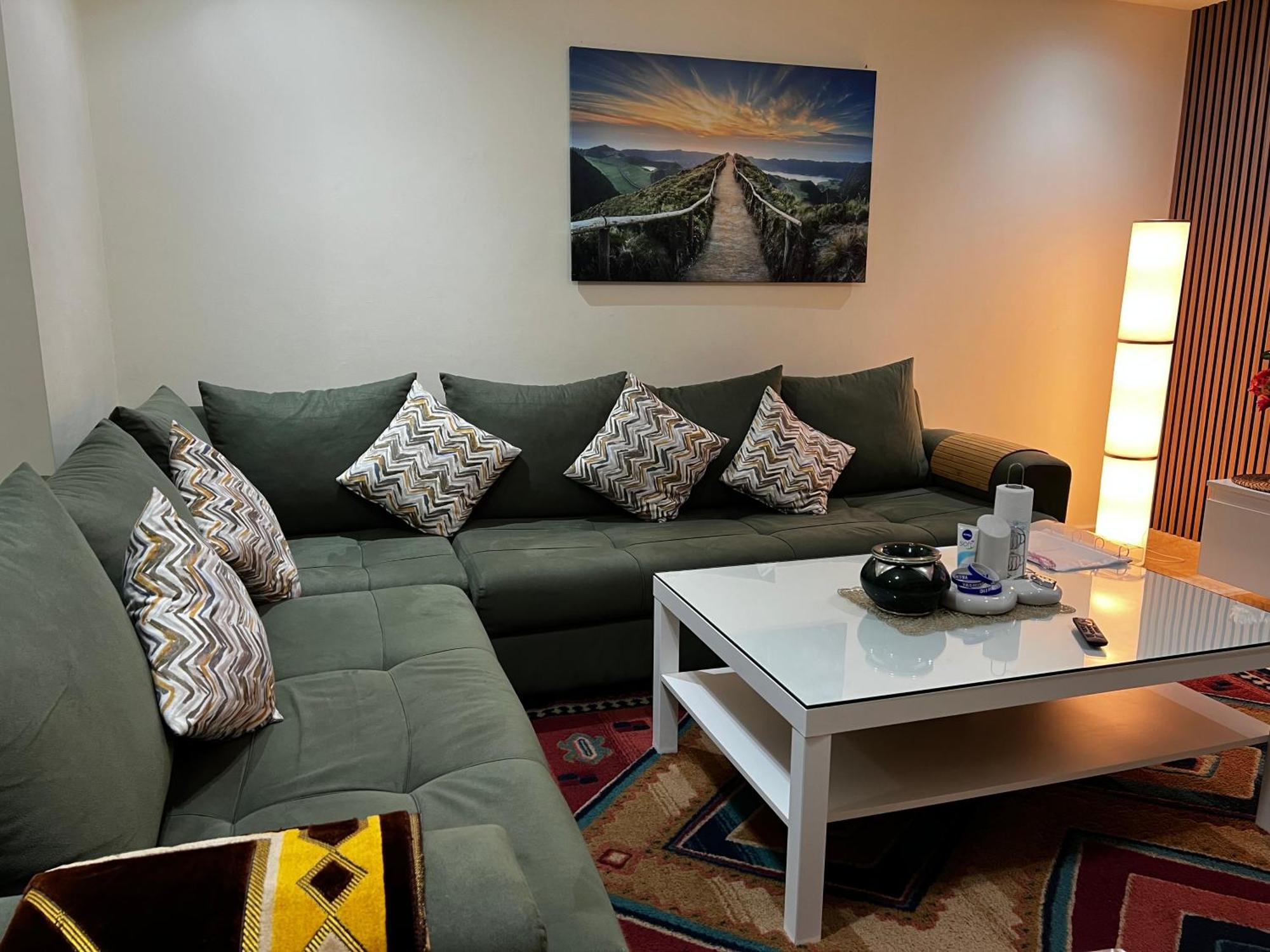 Apartment Schone Ferienwohnung: Poolblick Und Terrasse Nahe Majorelle Garden *