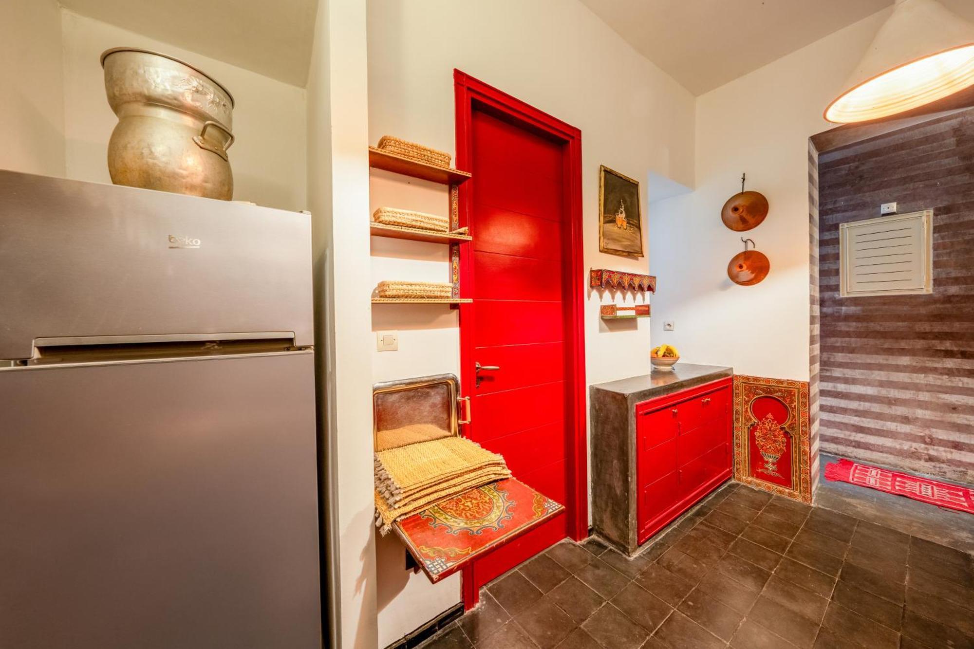 Sabbar Private 4-bedroom With Heated Pool, Free Wifi & Breakfast Riad
