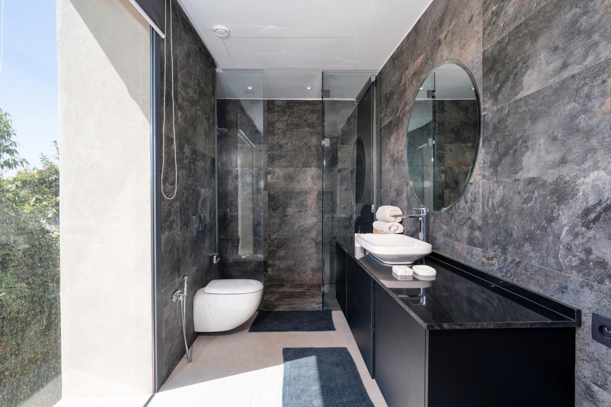 Luxury Front Golf-pool