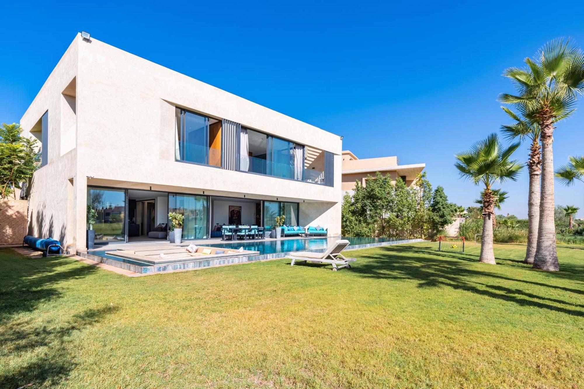 Luxury Front Golf-pool *