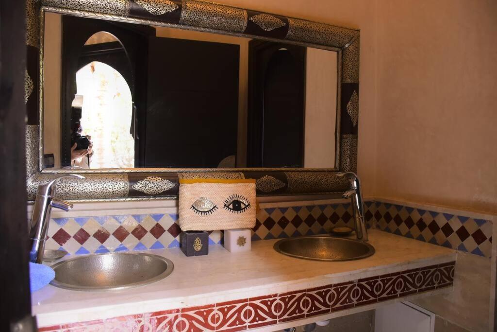 Capstay In Secure Marrakesh