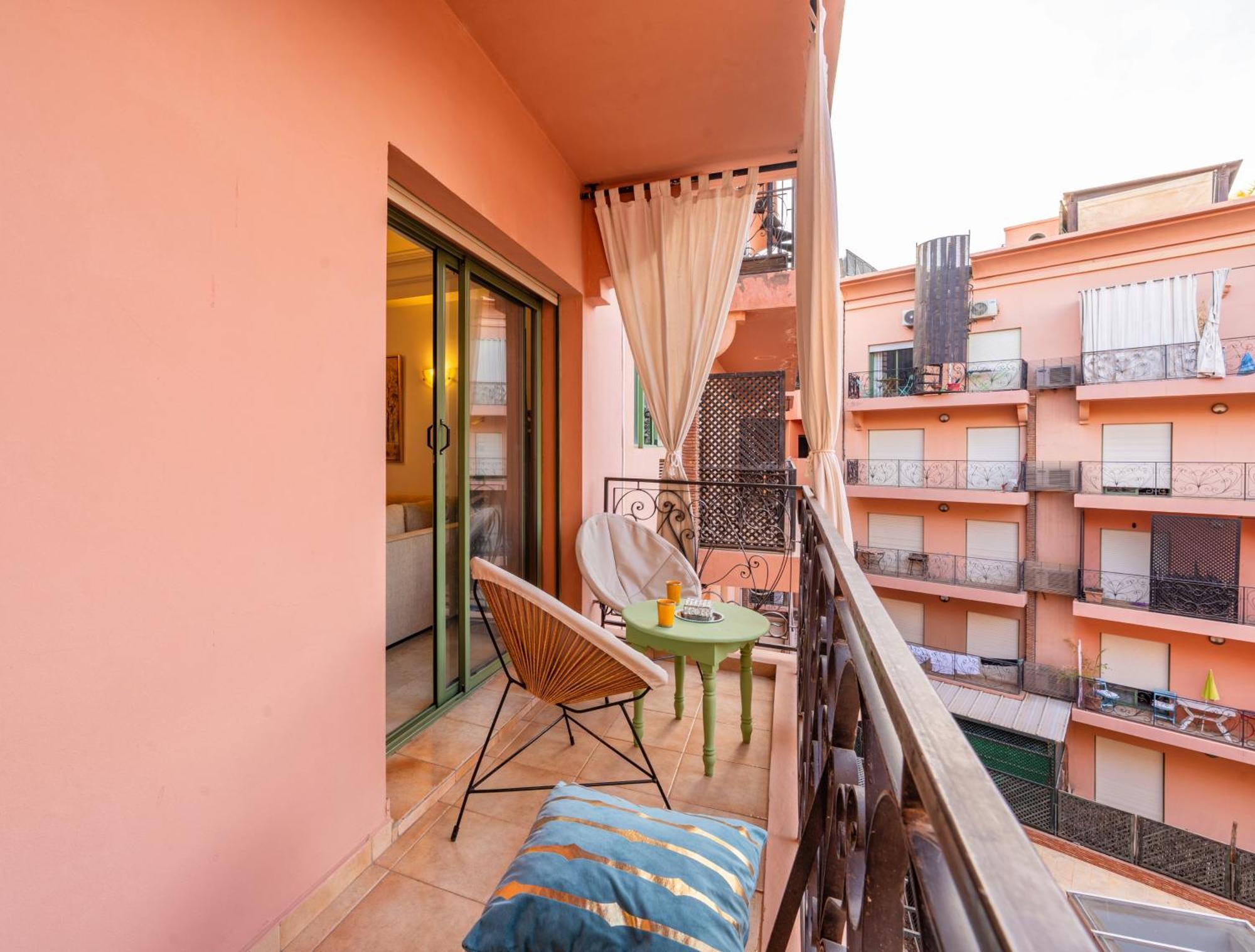 Cozy And Practical In Majorelle - Pool Appartement