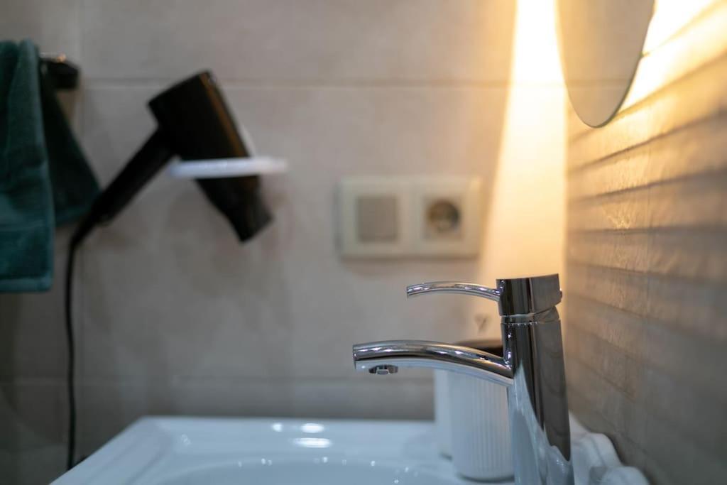 Chic Urbain En Plein Centre Apartamento *