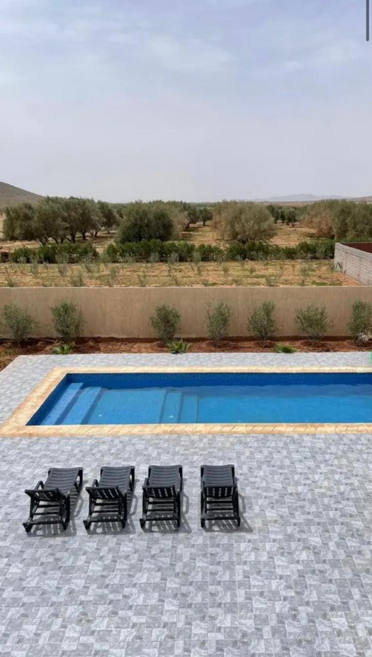 Villa S *