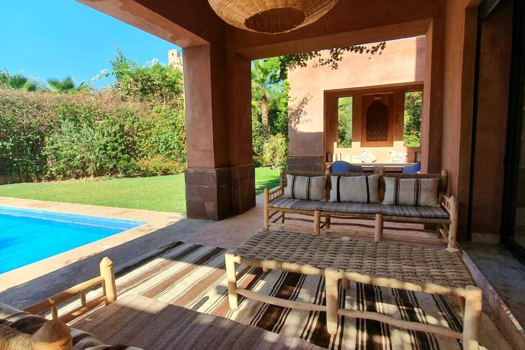 Avec Piscine Chauffee En Option Palmeraie