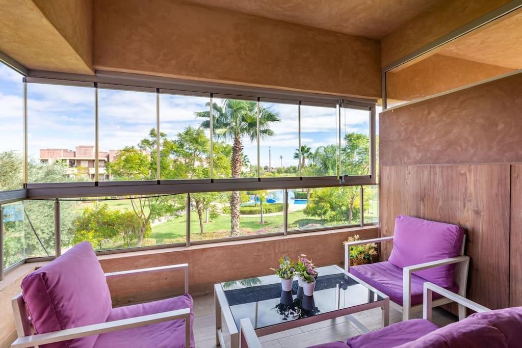 Stunning Prestigia Escape Poolside Views *