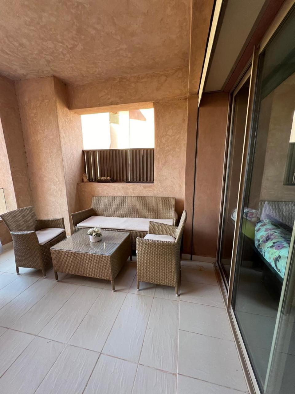 De Luxe Prestigia *