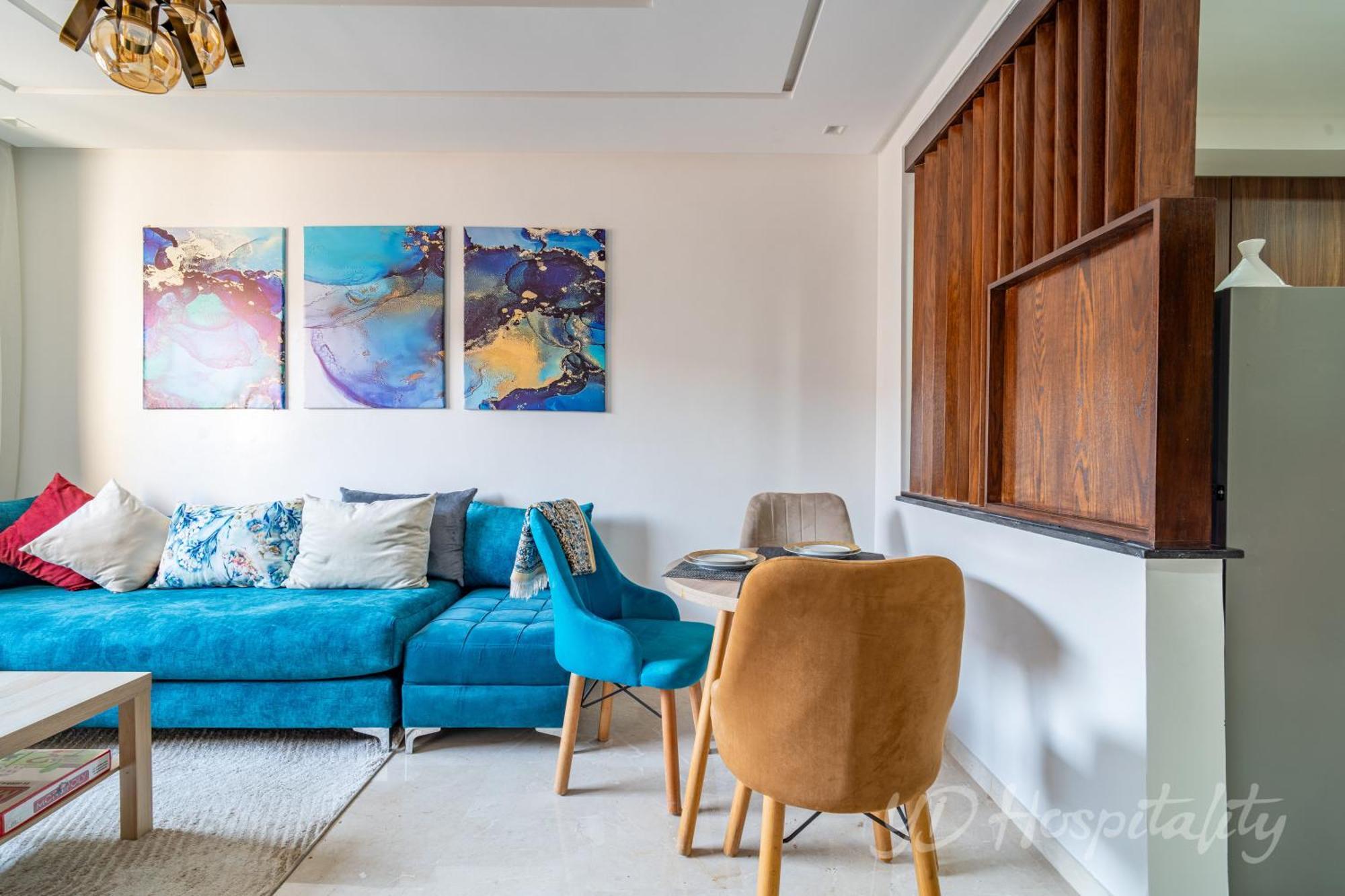 5-star In Prime Spot With Luxe Touches *