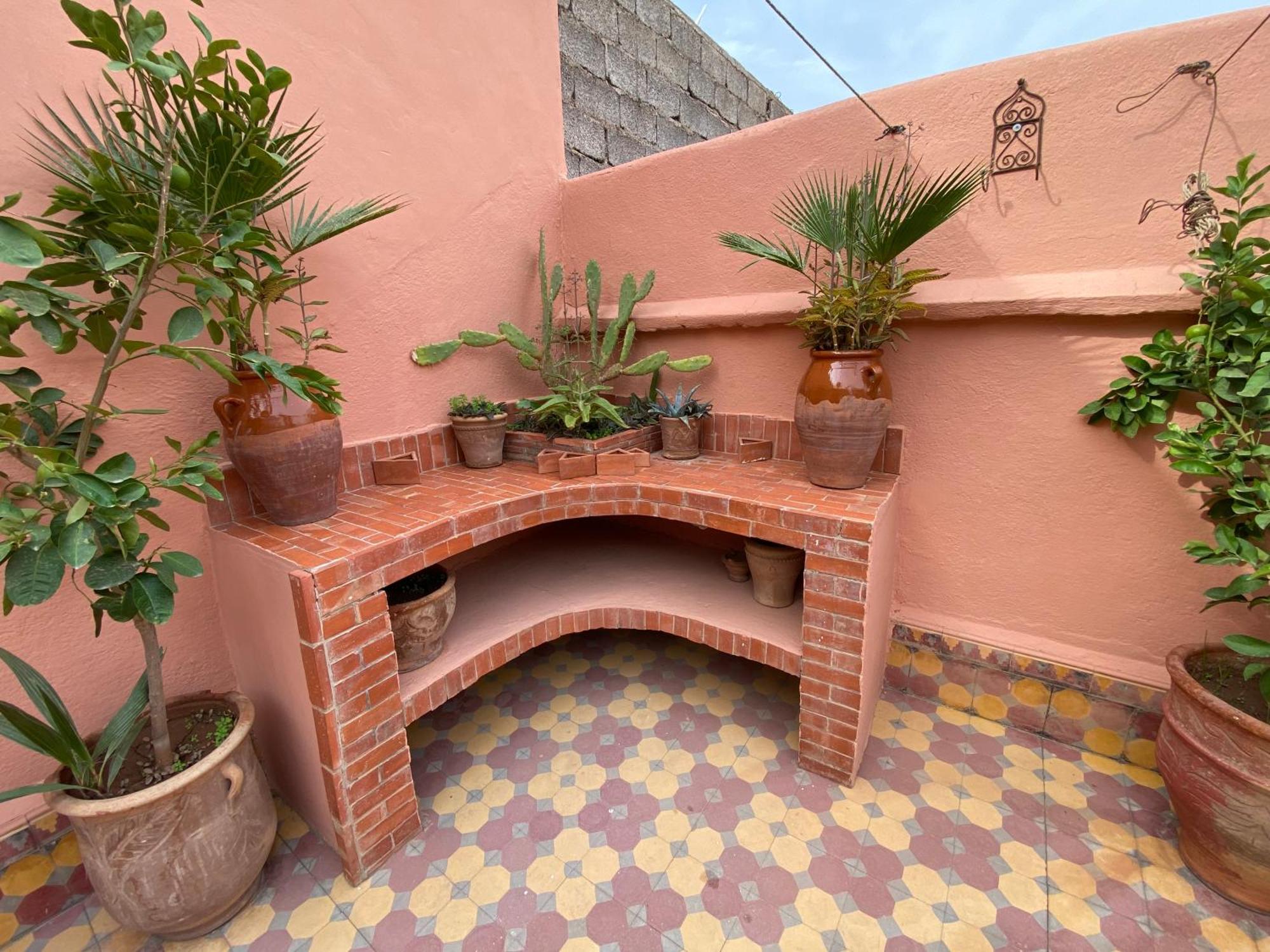Riad Dar Sarah-marrakech, Authentique Idéalement Situé. *