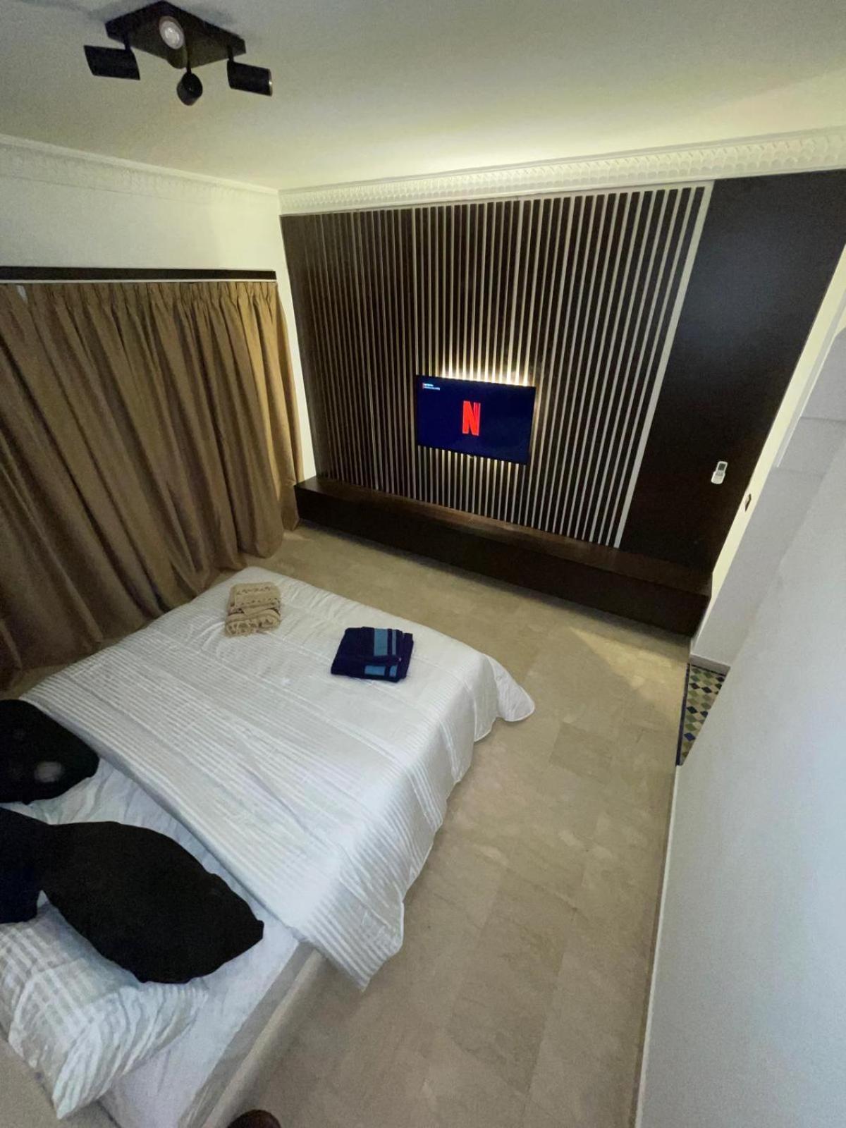 Appartement Oasis Urbaine A L'hivernage Piscine Et Jardin