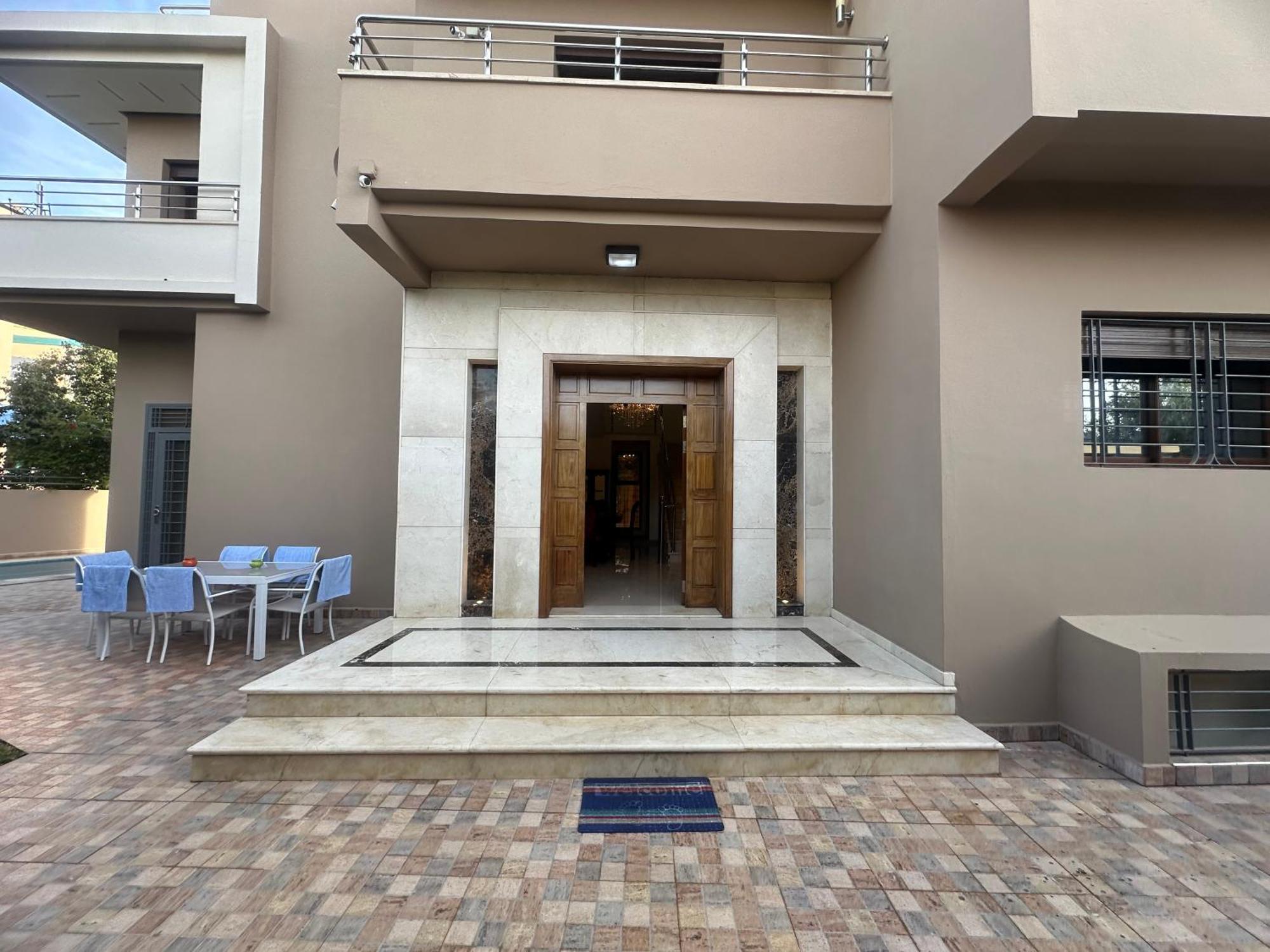 Dar Zoubida Villa *