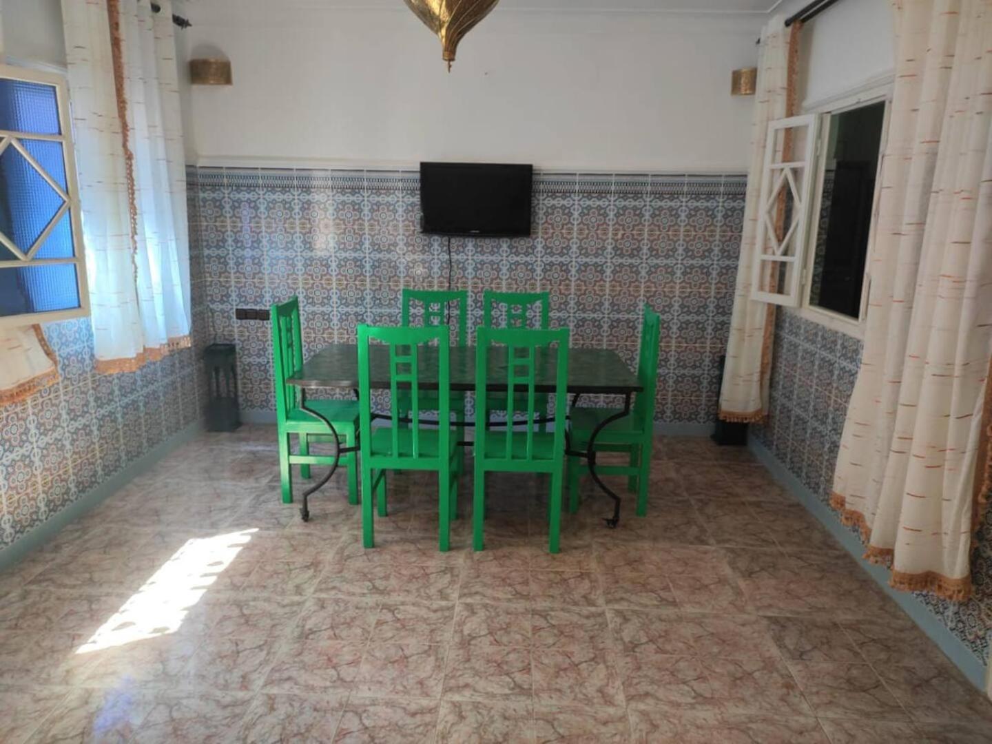Appartamento 5 Min Aeroport Avec Terrasse Et Grand