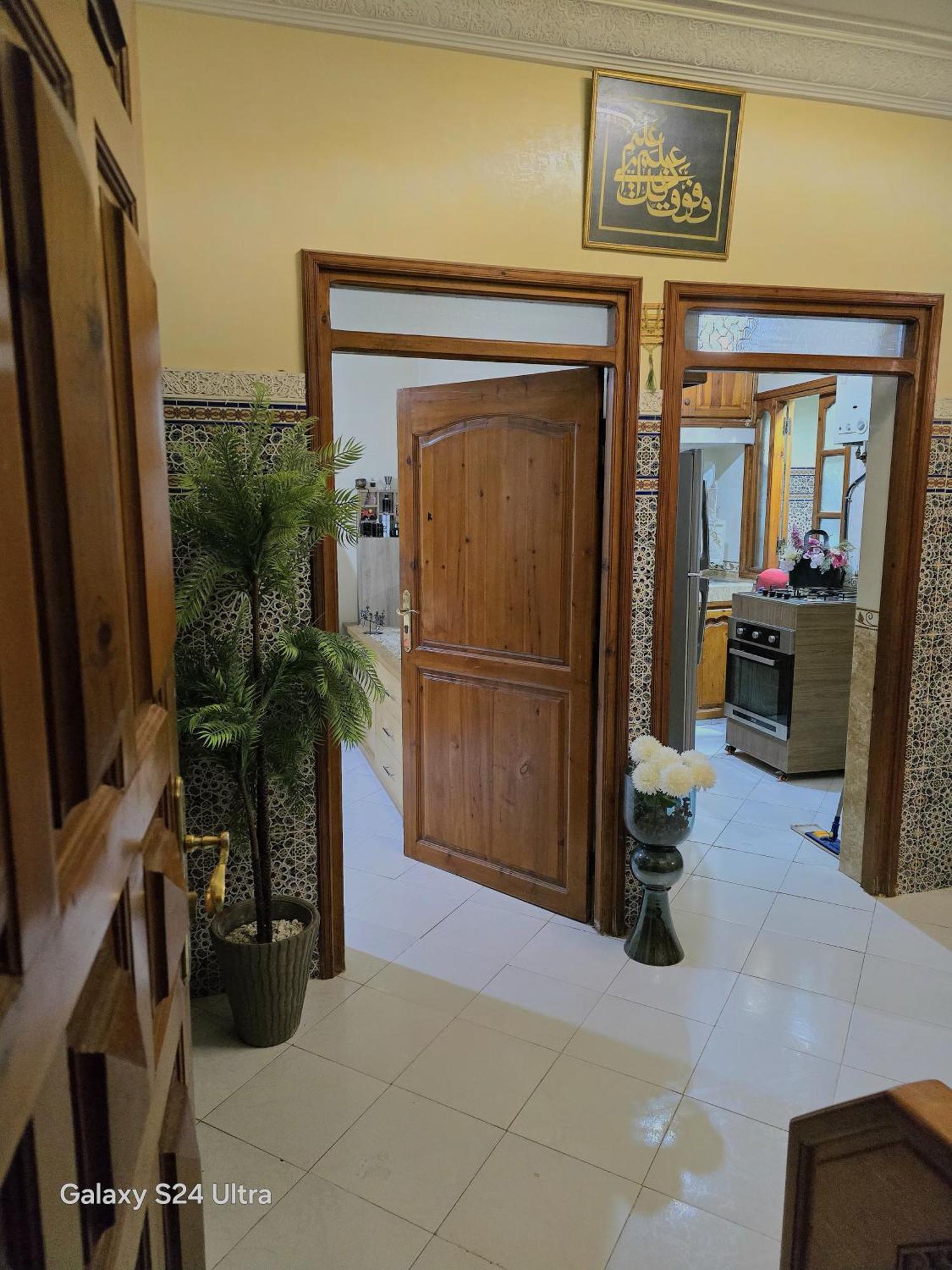 Cozy Near Airport Apartment