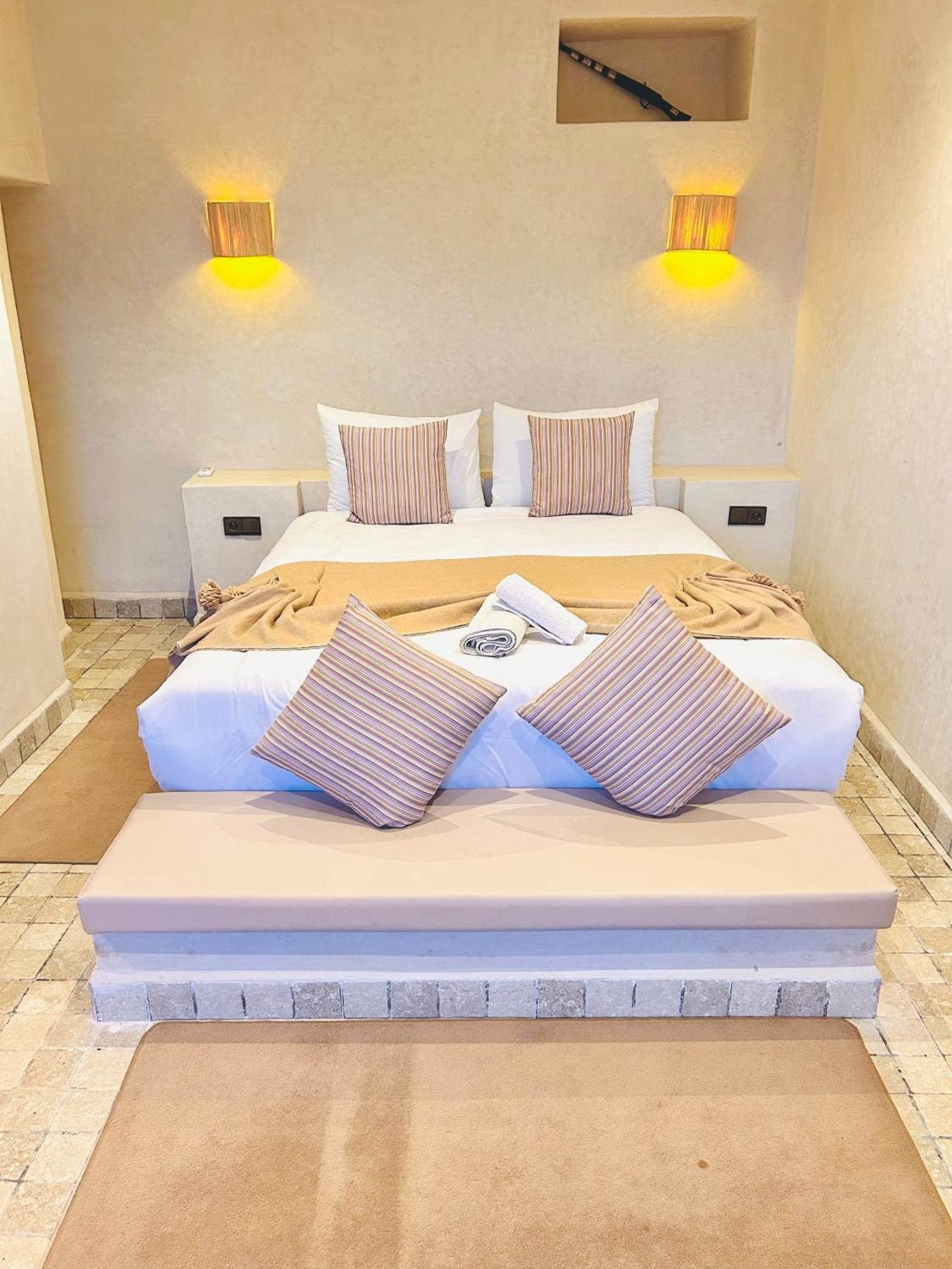 Piscine Privee Sans Vis A Vis , Vue Superbe , Proche Centre - Fibre Optique Wifi Marrakesh