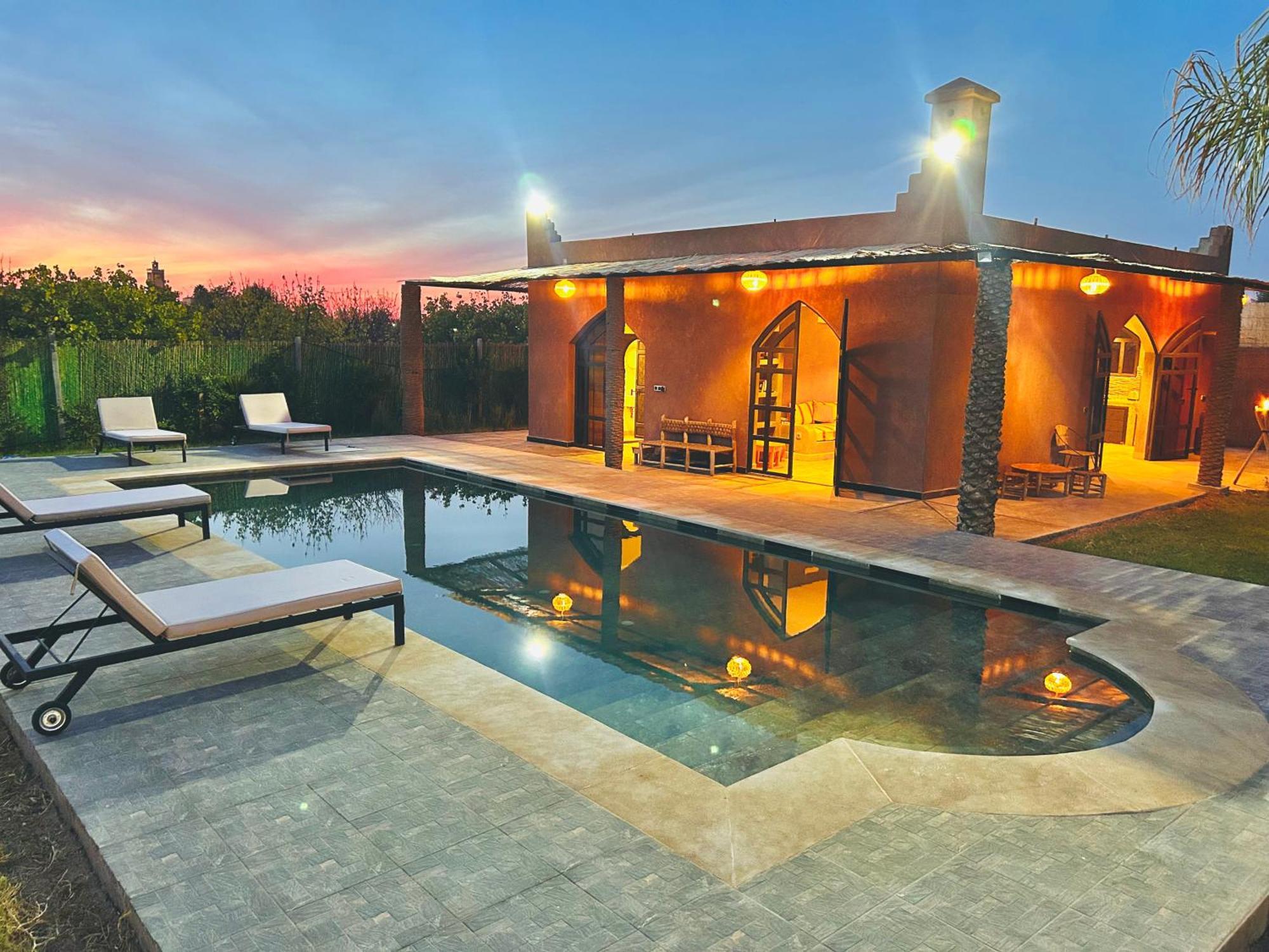 Piscine Privee Sans Vis A Vis , Vue Superbe , Proche Centre - Fibre Optique Wifi * Marrakesh