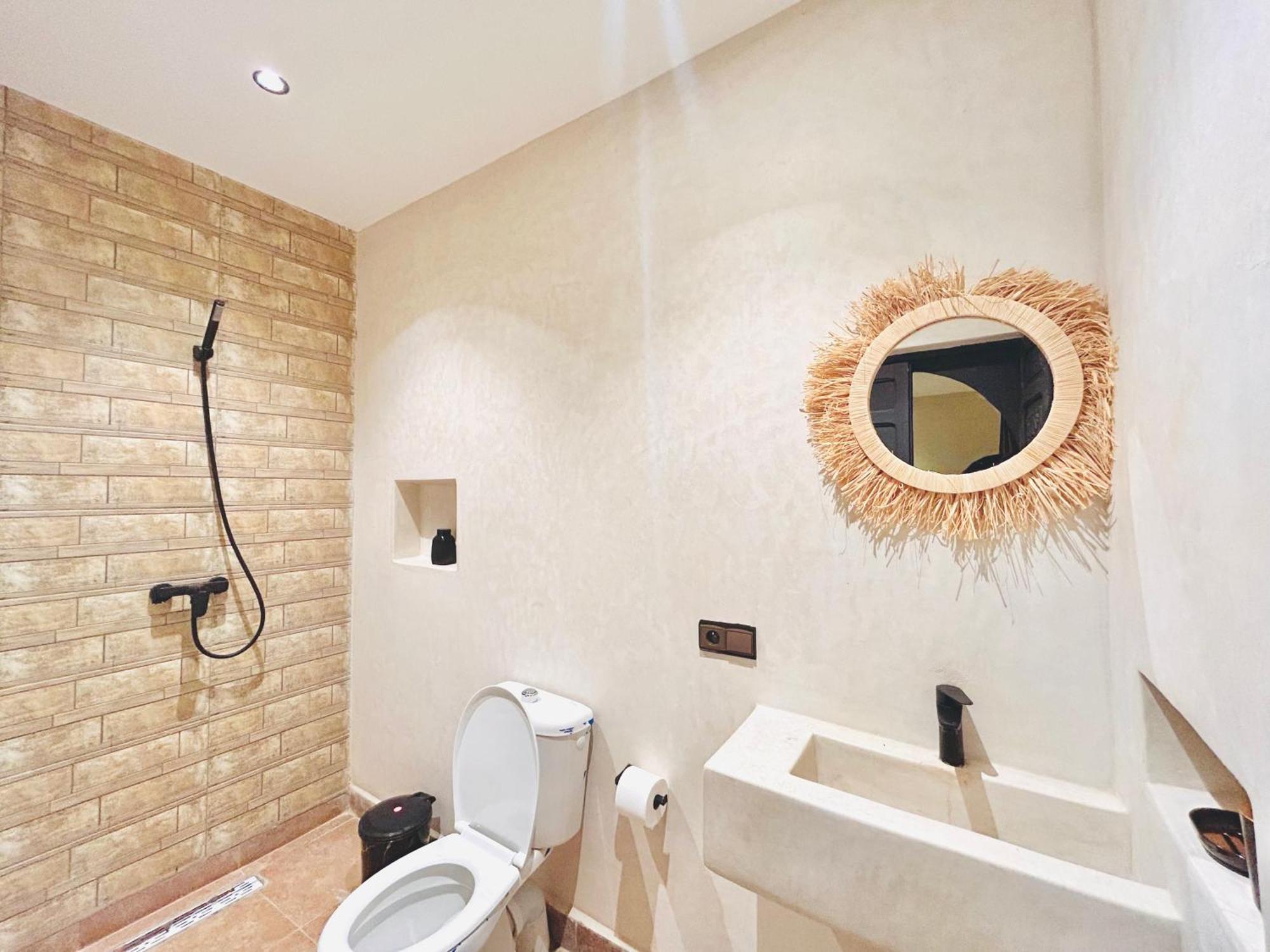 Piscine Privee Sans Vis A Vis , Vue Superbe , Proche Centre - Fibre Optique Wifi Villa *