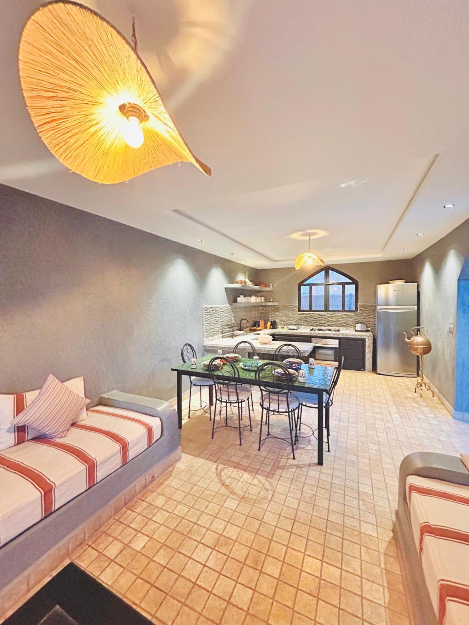 Villa Piscine Privee Sans Vis A Vis , Vue Superbe , Proche Centre - Fibre Optique Wifi *