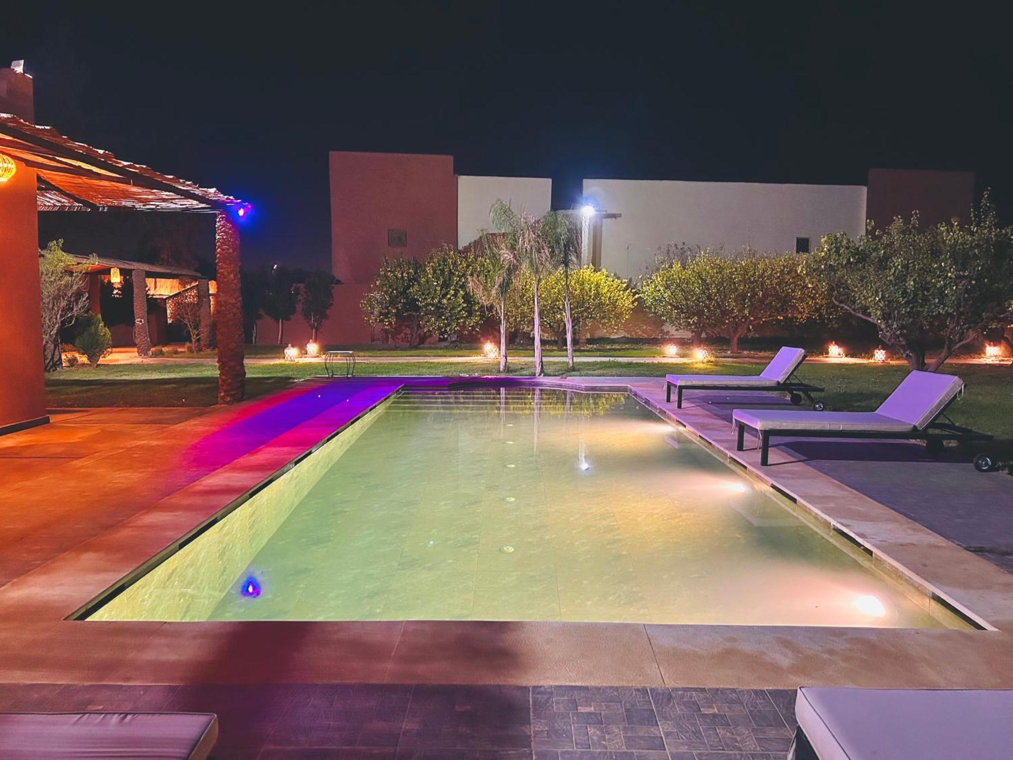 Piscine Privee Sans Vis A Vis , Vue Superbe , Proche Centre - Fibre Optique Wifi